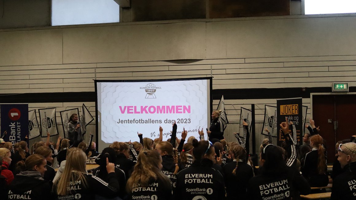 Helt i hundre på jentefotballens dag